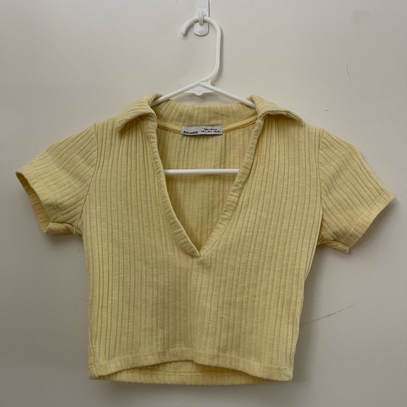 Cropped yellow collared tee ☀️ - Picture 2 of 3